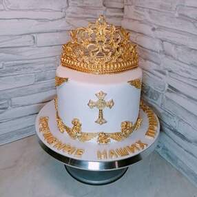 Торт с короной на крестины №125002