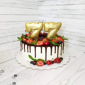 Торт на 77 лет женщине №220311